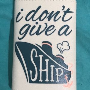 🌻MAKE ME AN OFFER🌻 I don’t give a ship flask